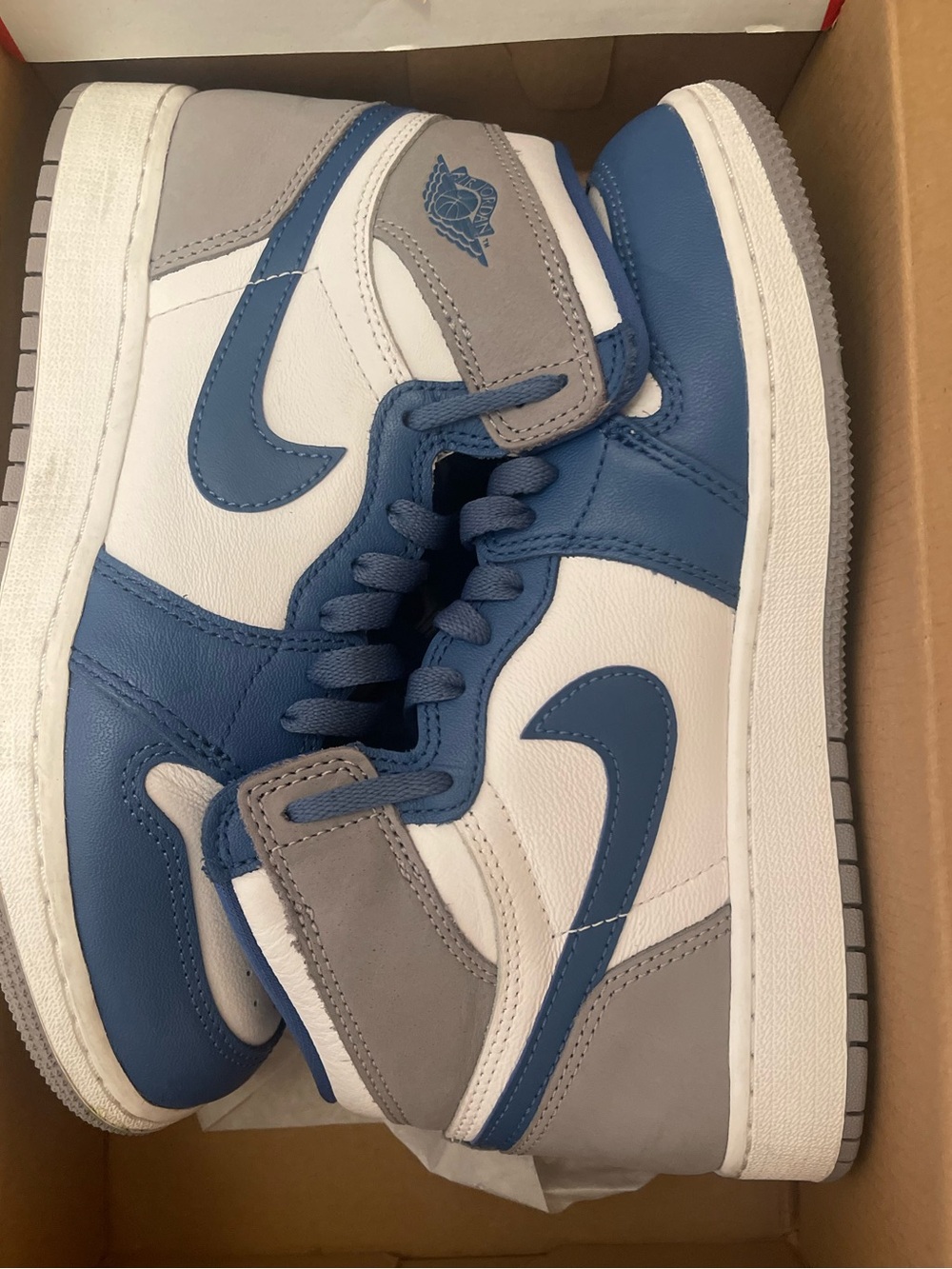 Nike Air Jordan 1 Retro High OG 'True Blue' sneakers